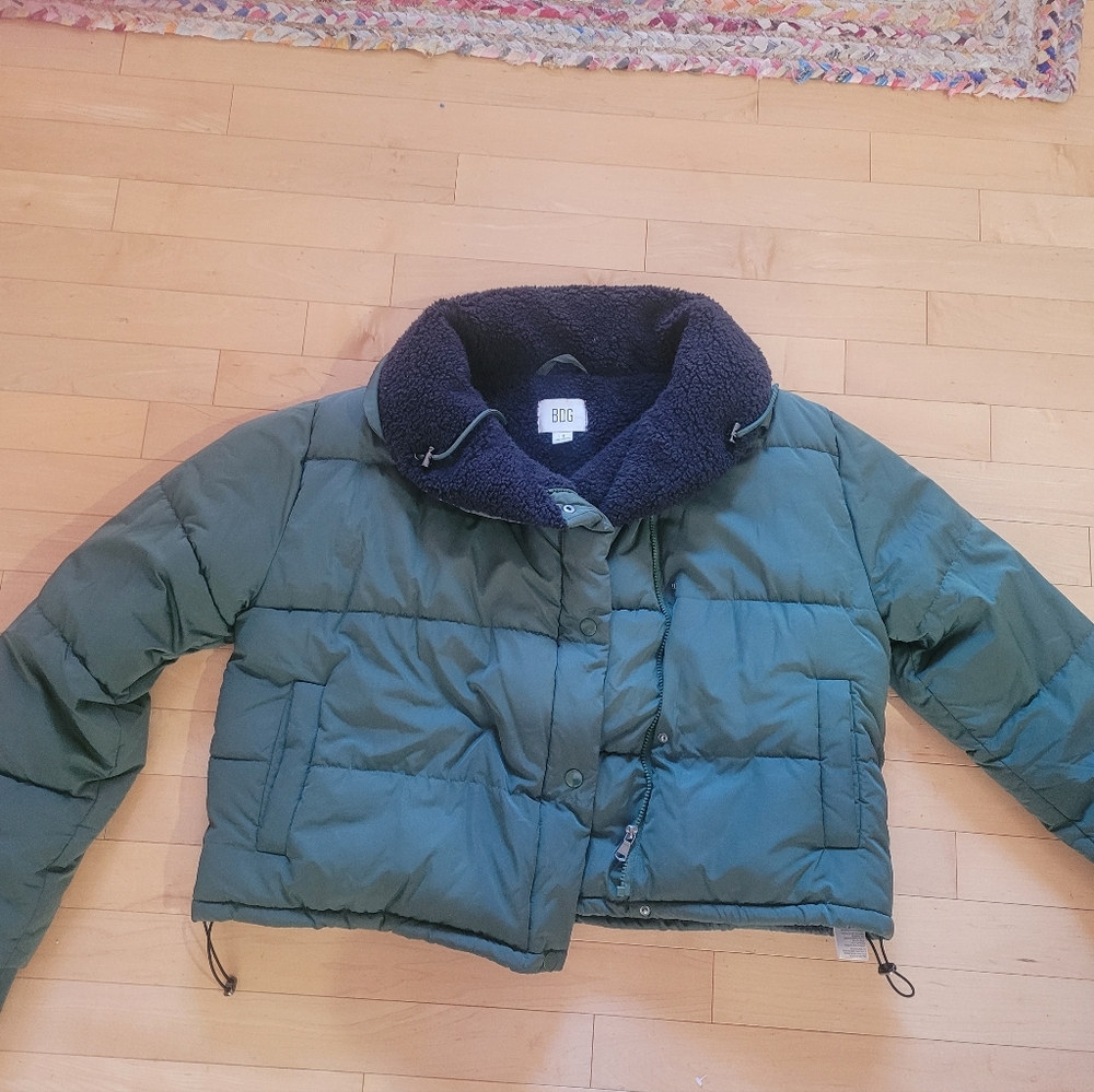 Womens green puffer jacket